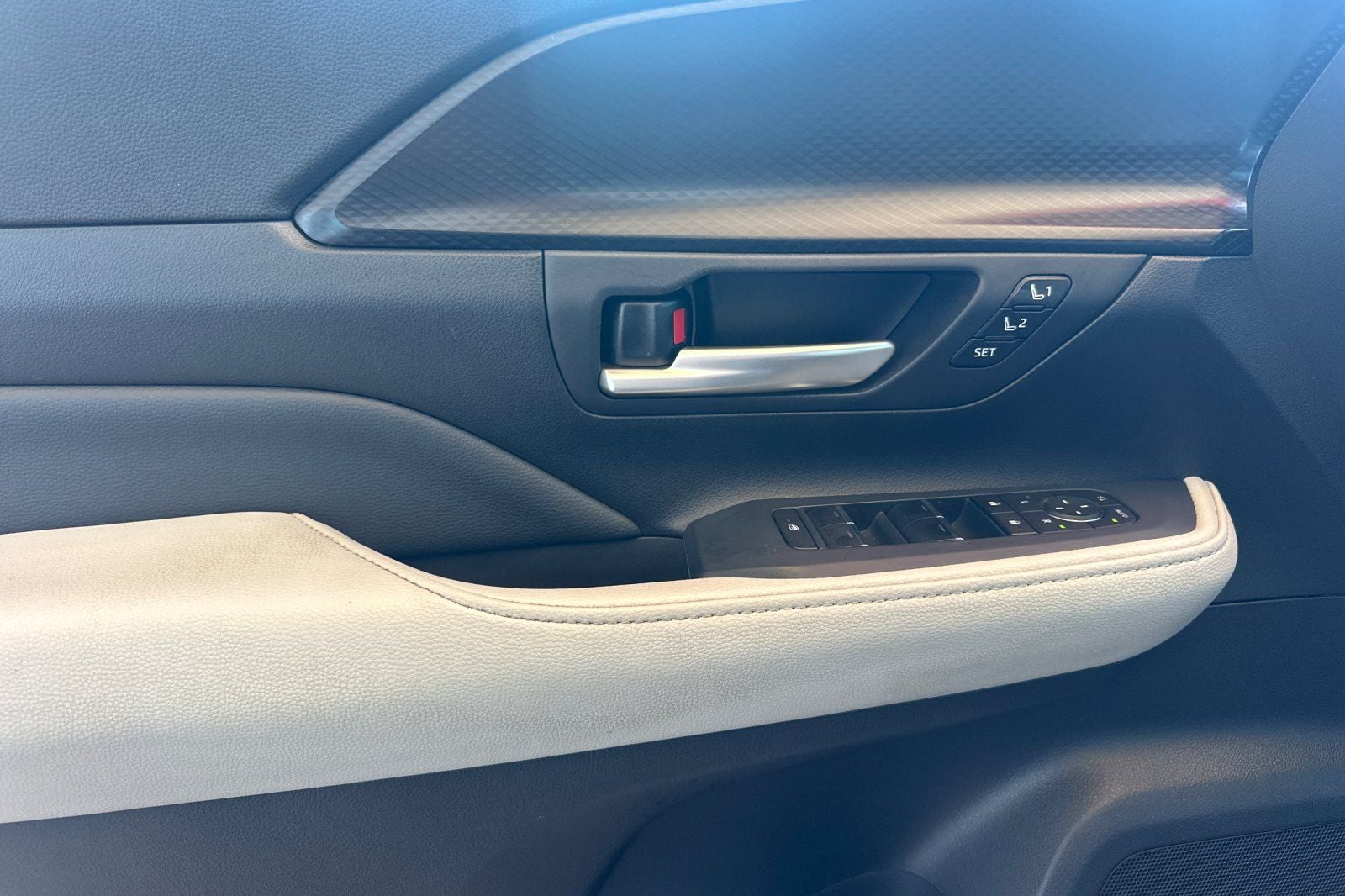 2025 Toyota Grand Highlander Platinum - Photo 13