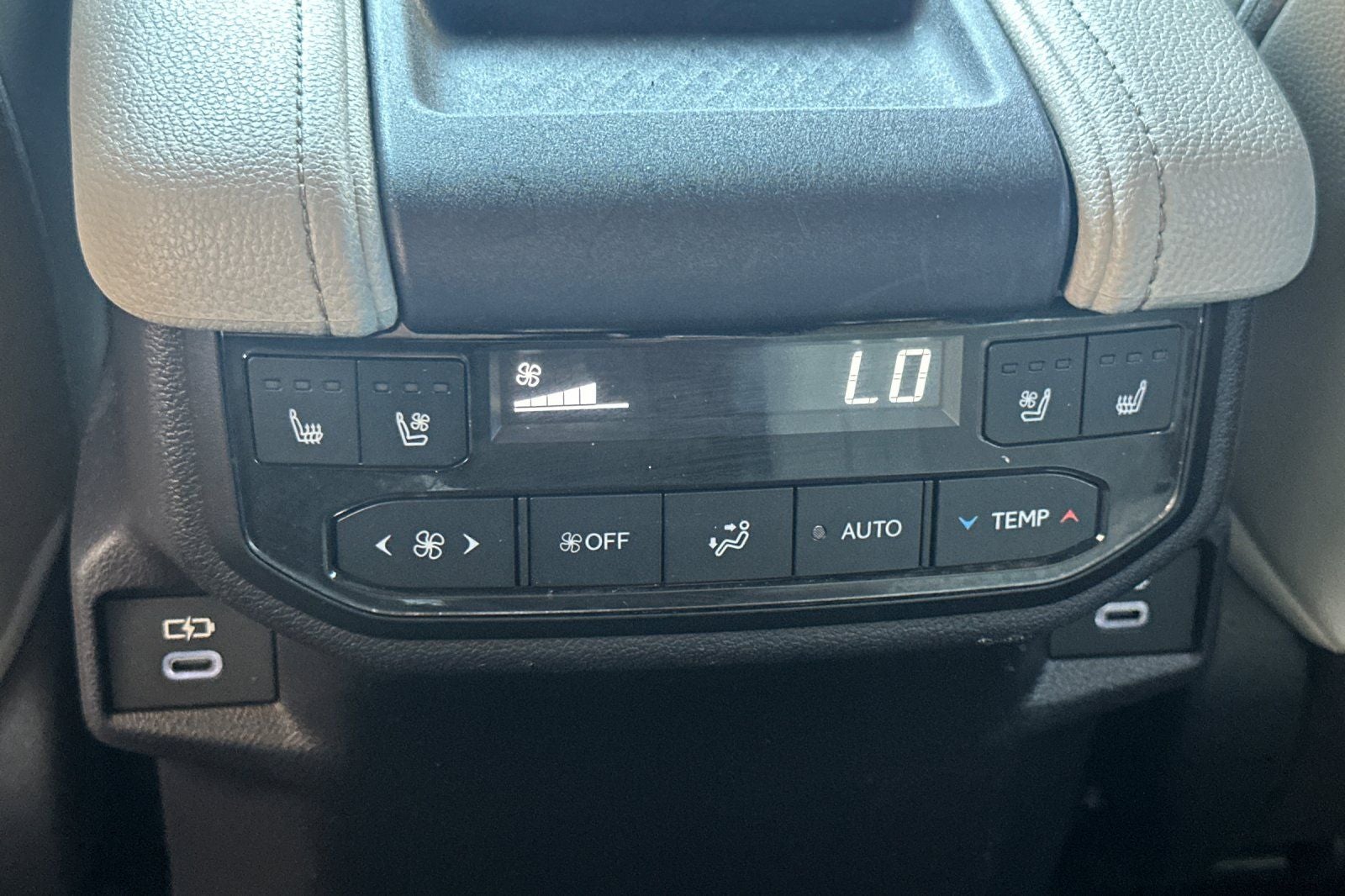 2025 Toyota Grand Highlander Platinum - Photo 16