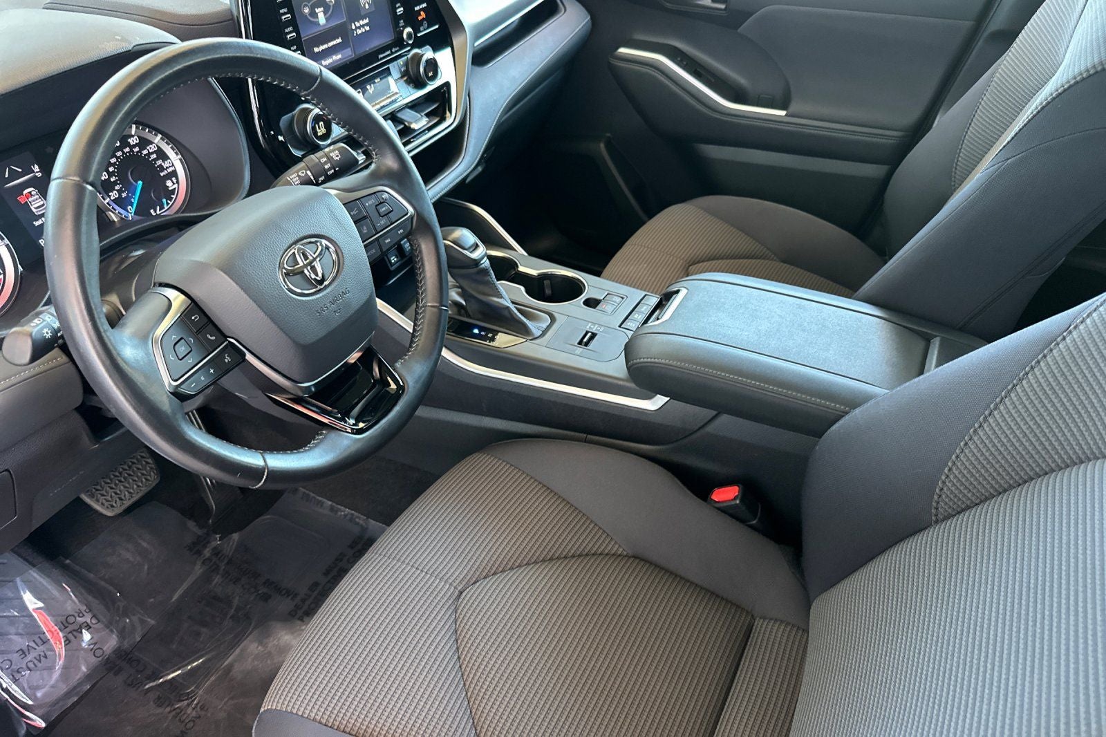 2021 Toyota Highlander Hybrid LE