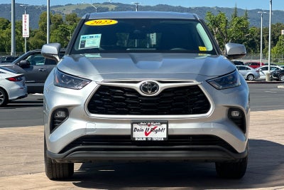2022 Toyota Highlander LE