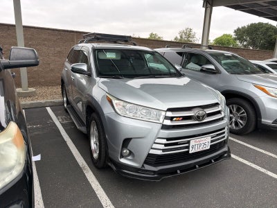 2018 Toyota Highlander LE
