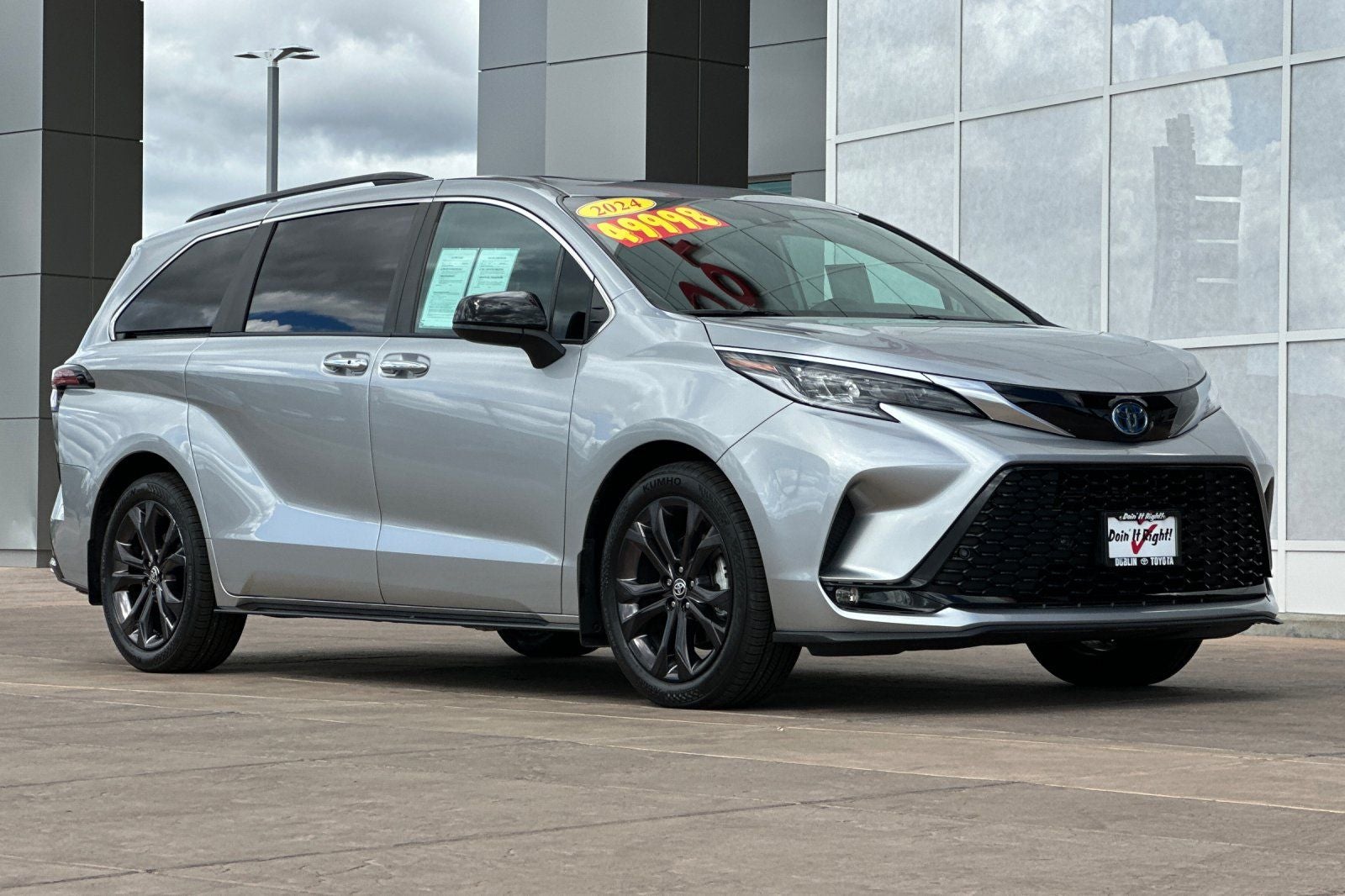 2024 Toyota Sienna XSE 7 Passenger