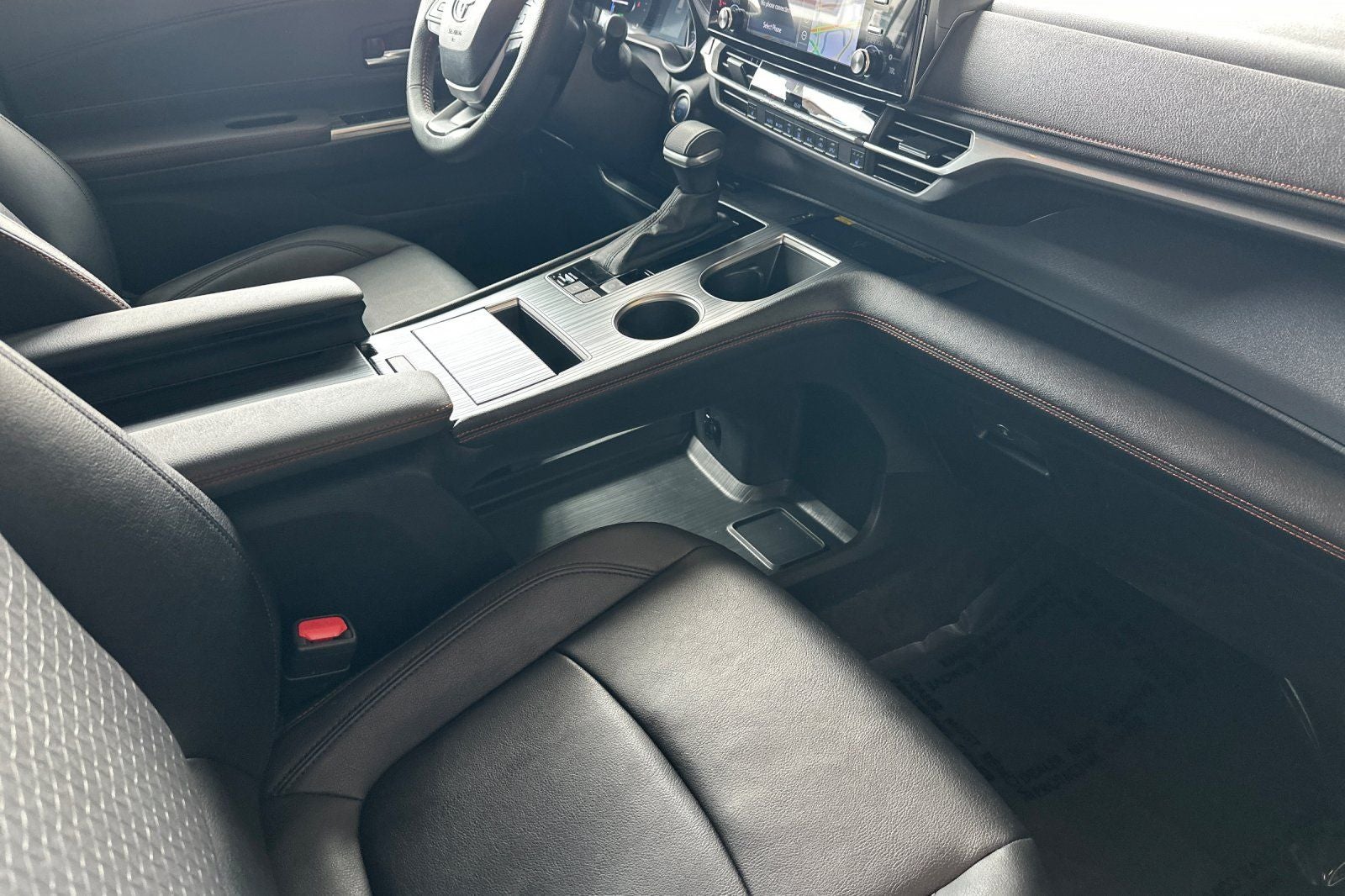 2024 Toyota Sienna XSE 7 Passenger