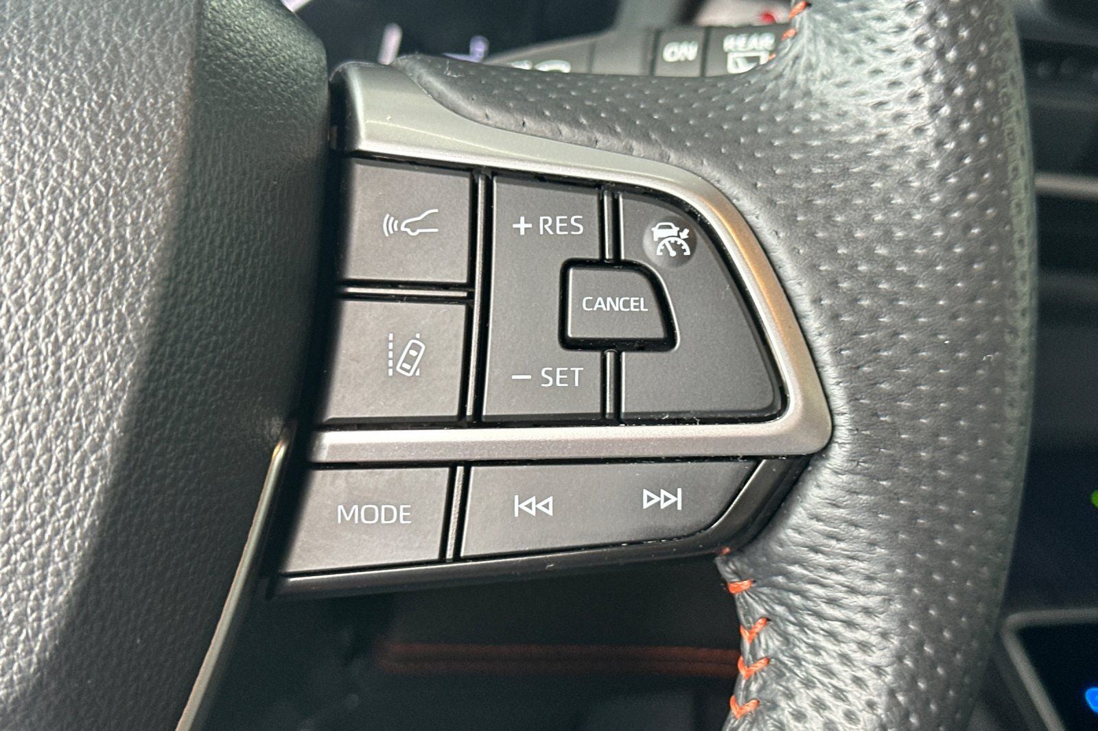 2024 Toyota Sienna XSE 7 Passenger