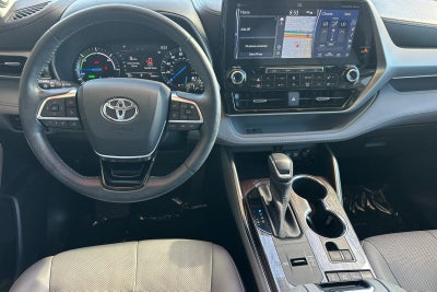 2021 Toyota Highlander Hybrid Platinum