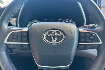 2021 Toyota Highlander Hybrid Platinum