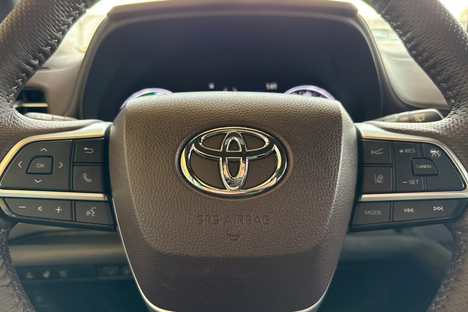 2024 Toyota Sienna Platinum 7 Passenger