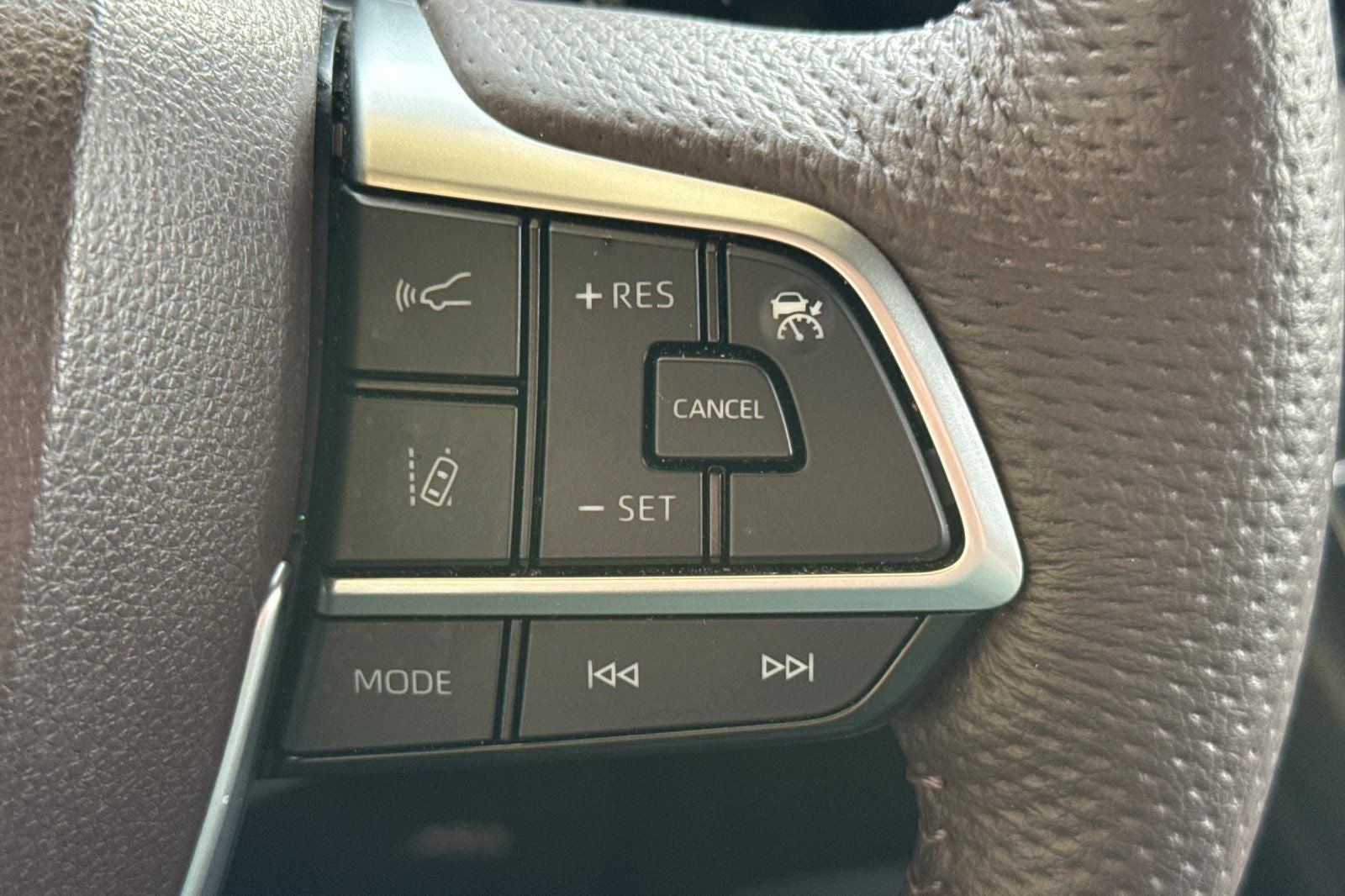 2024 Toyota Sienna Platinum 7 Passenger