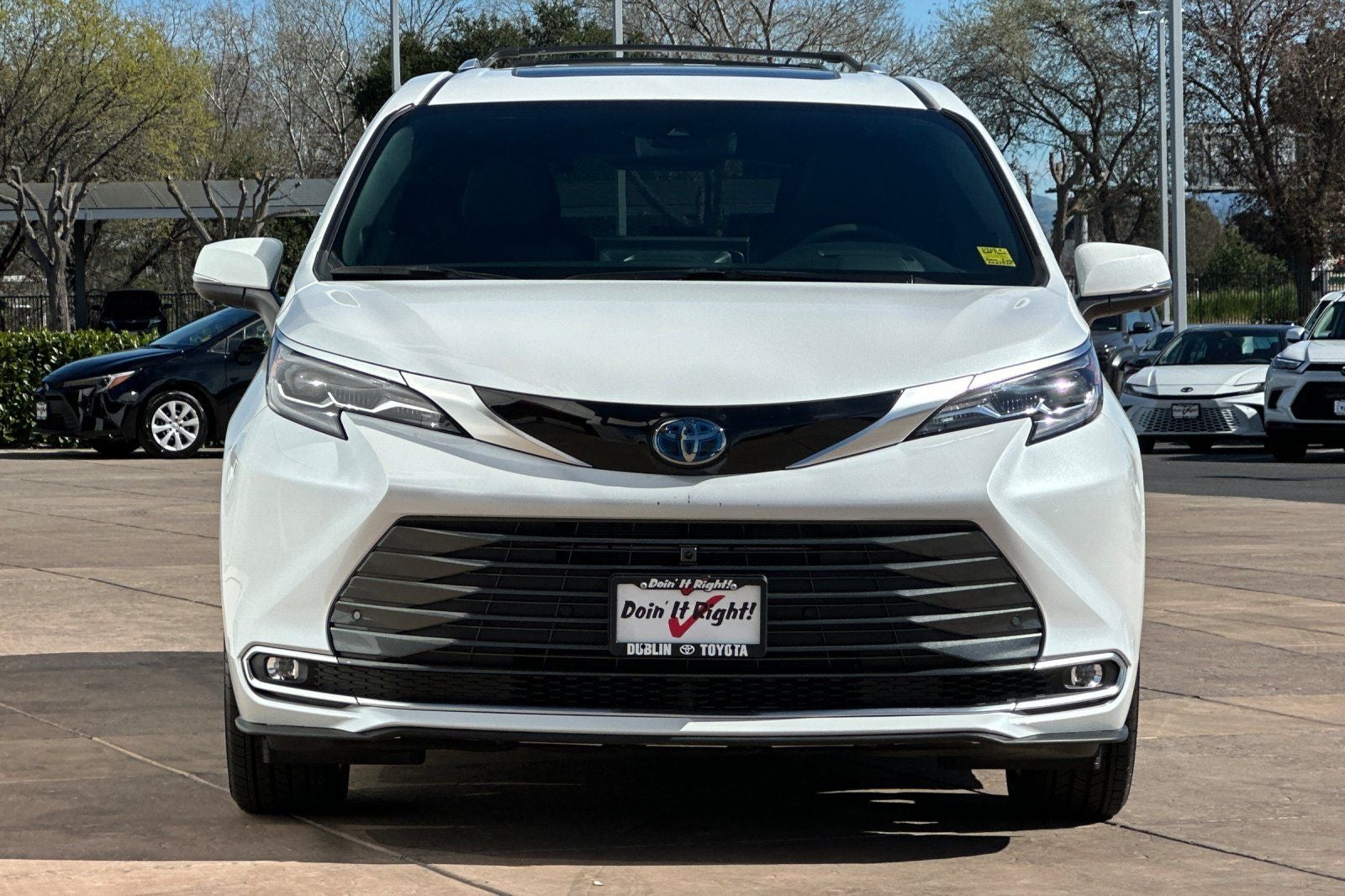 2025 Toyota Sienna Platinum 7 Passenger