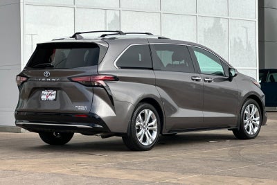 2024 Toyota Sienna Platinum 7 Passenger