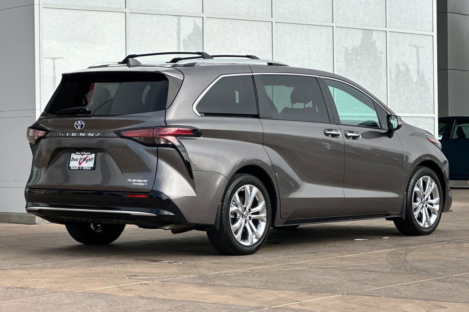 2024 Toyota Sienna Platinum 7 Passenger