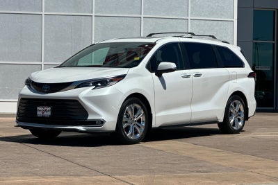 2023 Toyota Sienna Platinum 7 Passenger