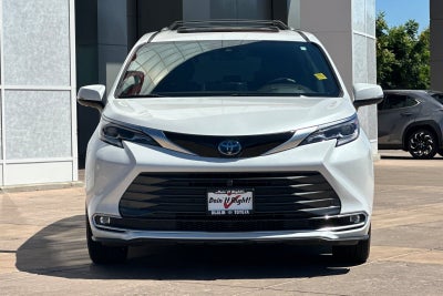 2023 Toyota Sienna Platinum 7 Passenger