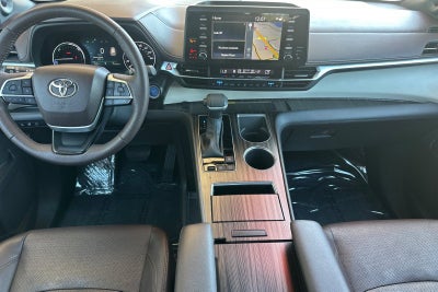2023 Toyota Sienna Platinum 7 Passenger
