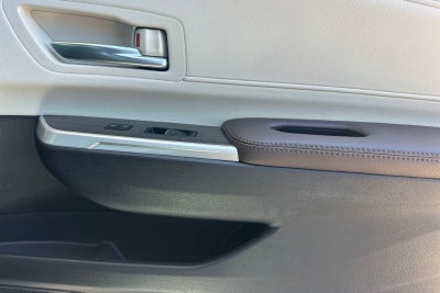2023 Toyota Sienna Platinum 7 Passenger