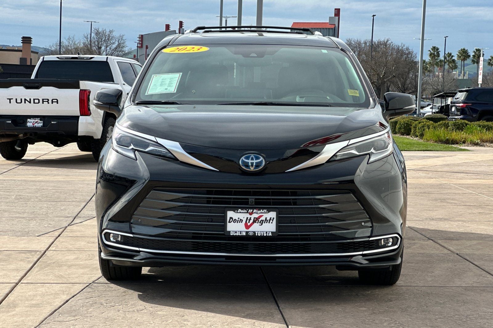 2023 Toyota Sienna Platinum 7 Passenger