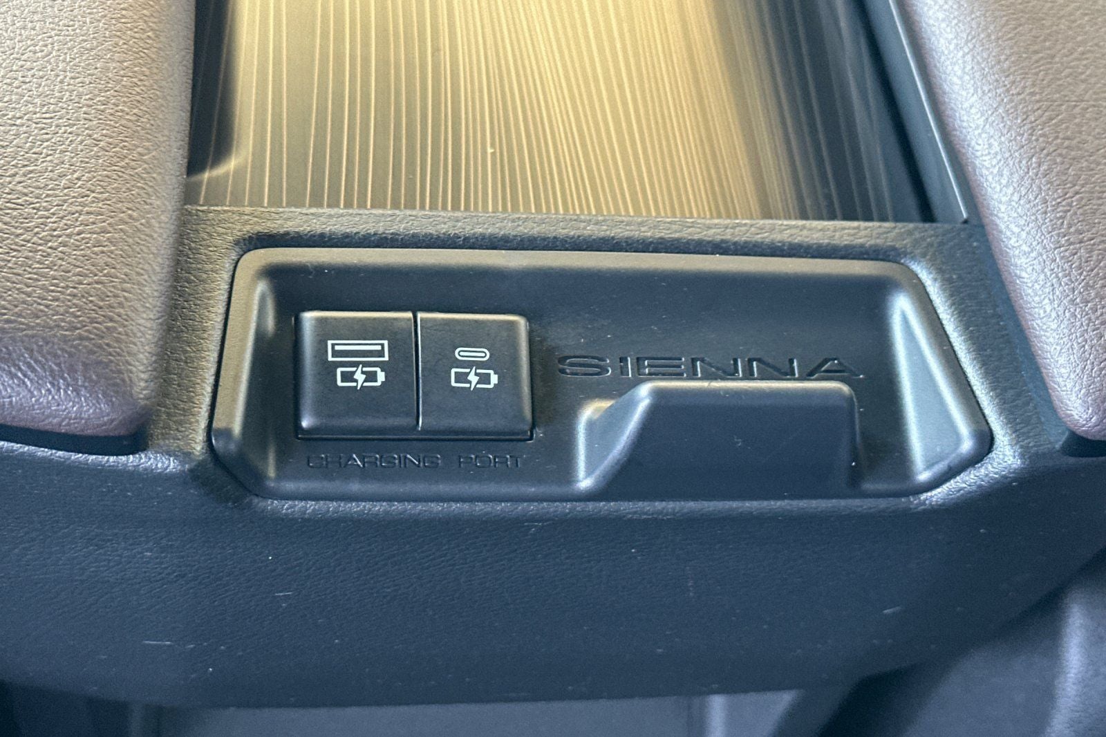 2023 Toyota Sienna Platinum 7 Passenger