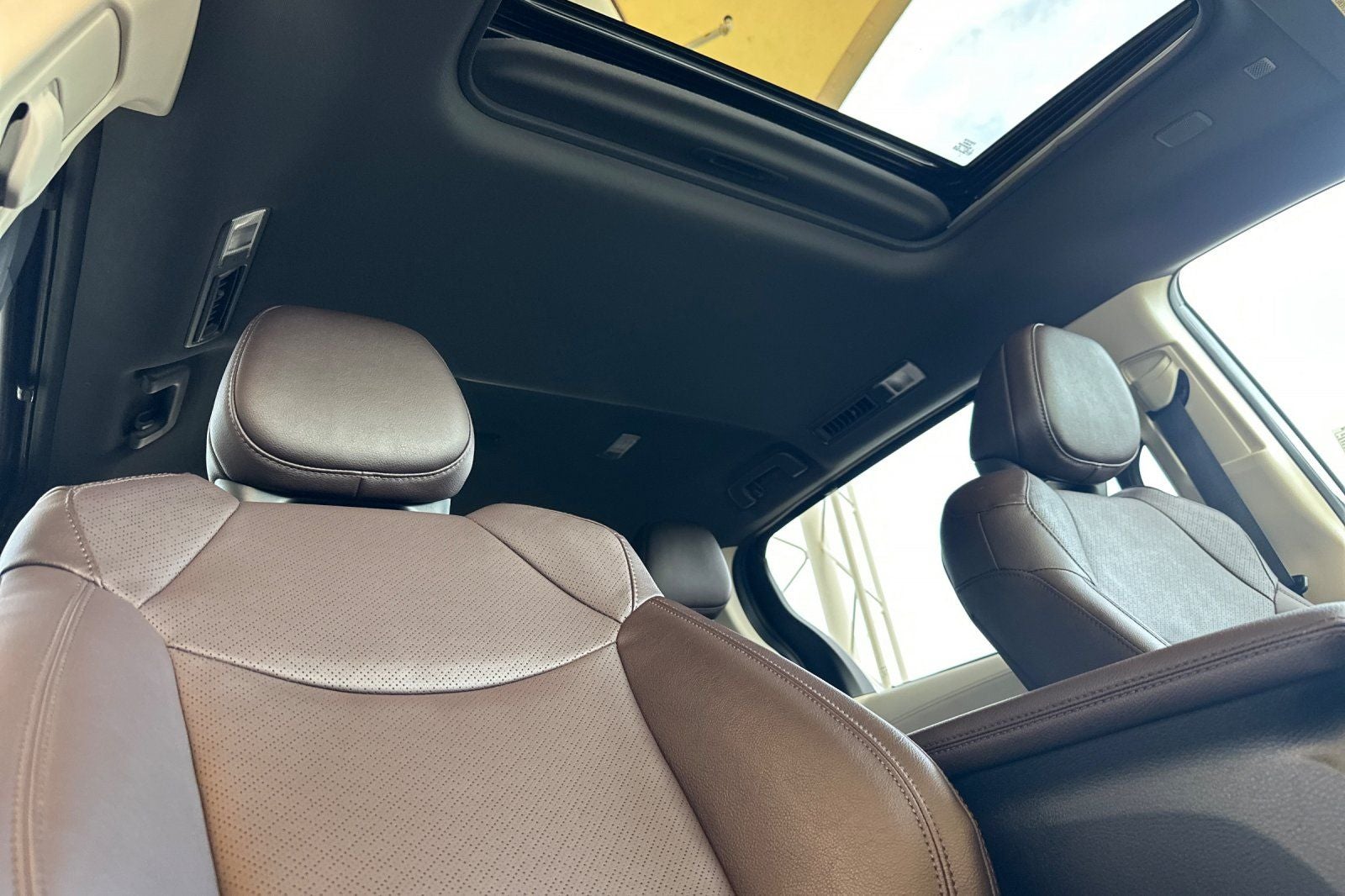 2023 Toyota Sienna Platinum 7 Passenger