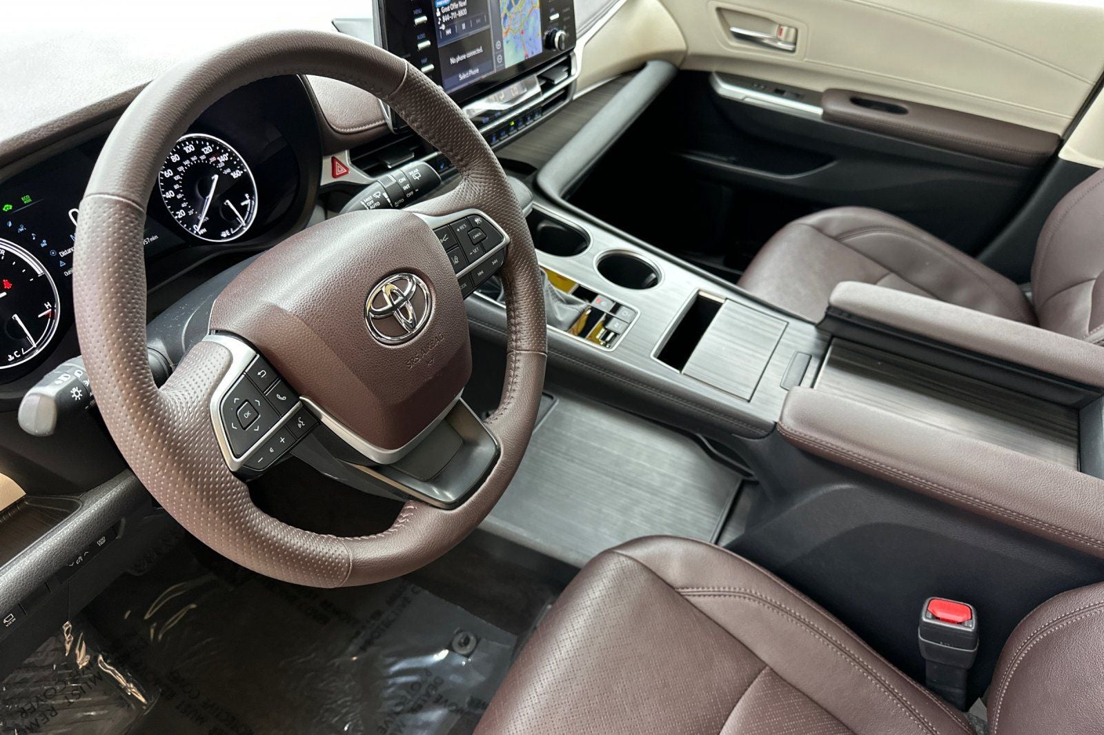 2024 Toyota Sienna Platinum 7 Passenger