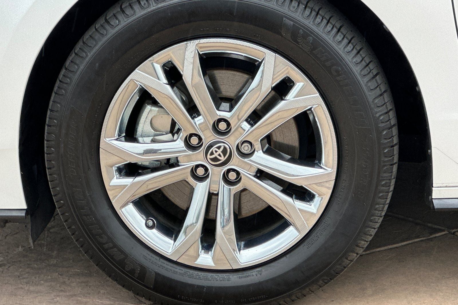 2024 Toyota Sienna Platinum 7 Passenger