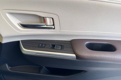 2021 Toyota Sienna Platinum 7 Passenger