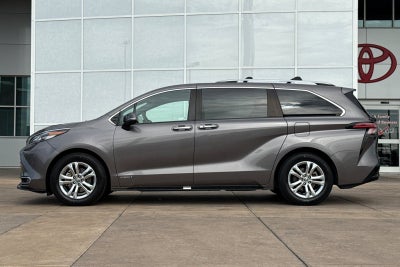 2021 Toyota Sienna Platinum 7 Passenger