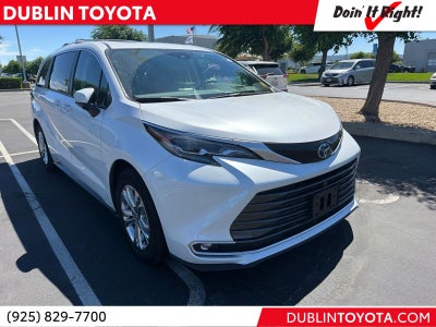 2024 Toyota Sienna Platinum 7 Passenger