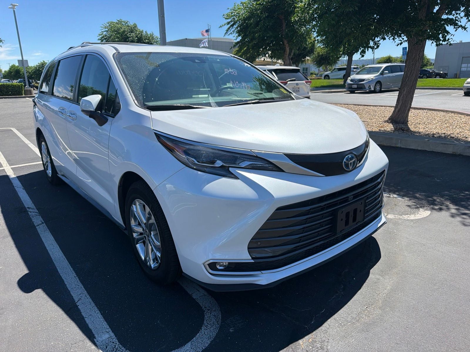 2024 Toyota Sienna Platinum 7 Passenger