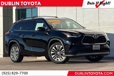 2022 Toyota Highlander Platinum