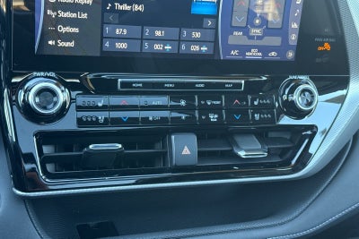 2022 Toyota Highlander Platinum