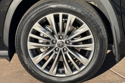 2022 Toyota Highlander Platinum