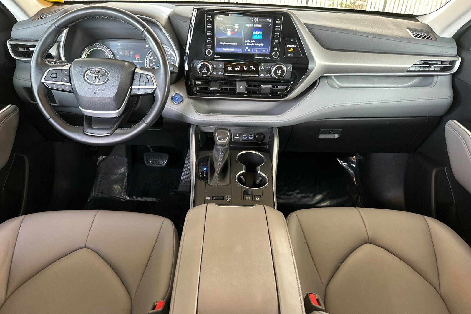 2022 Toyota Highlander Hybrid XLE