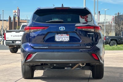 2022 Toyota Highlander Hybrid XLE