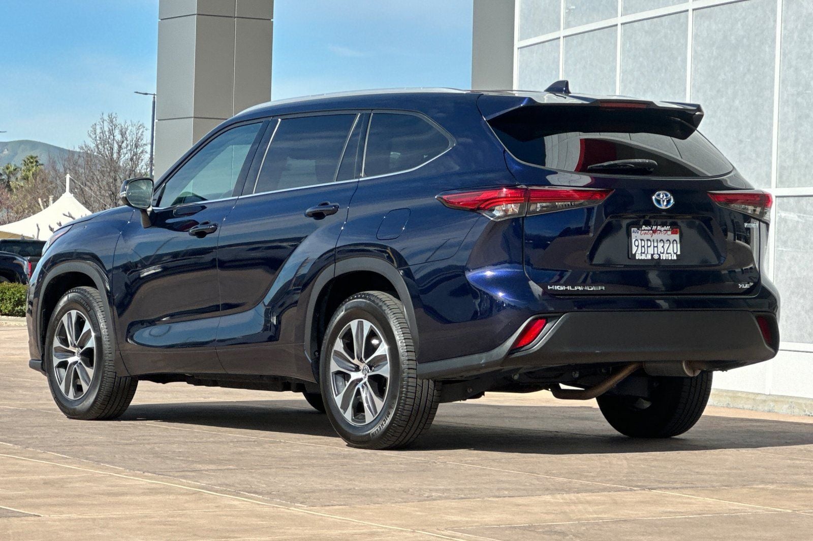 2022 Toyota Highlander Hybrid XLE