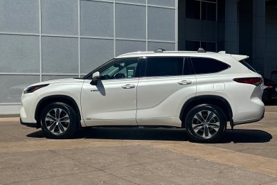 2021 Toyota Highlander Hybrid XLE