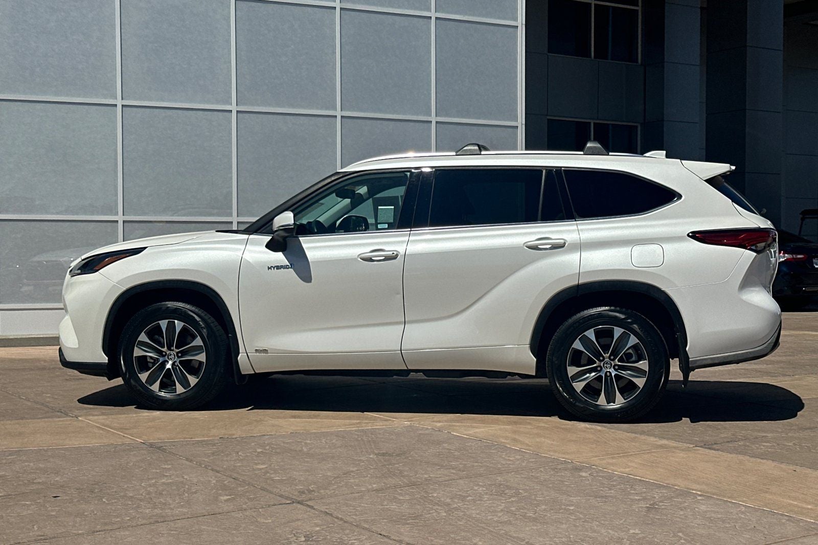 2021 Toyota Highlander Hybrid XLE
