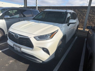 2021 Toyota Highlander Hybrid XLE