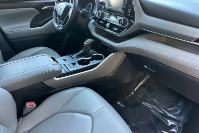 2021 Toyota Highlander Hybrid XLE