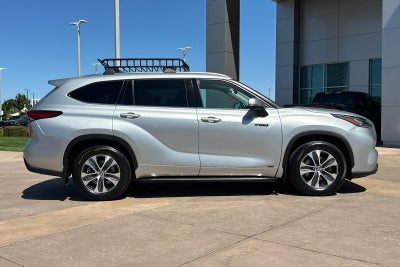 2020 Toyota Highlander Hybrid XLE