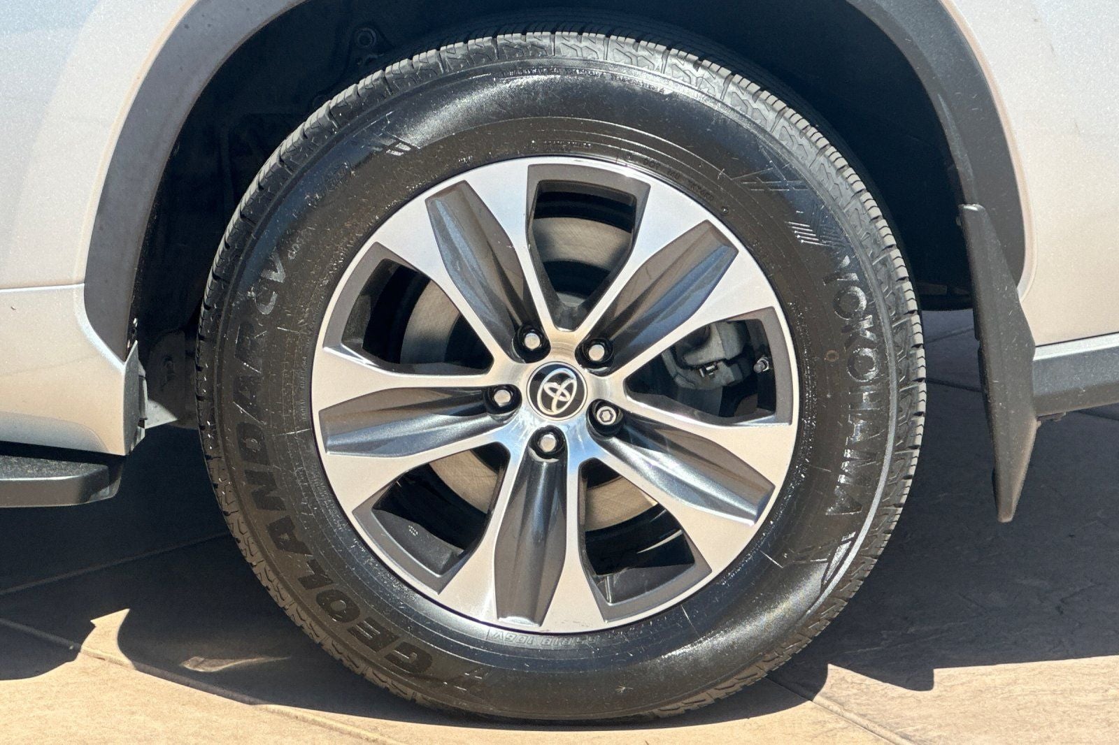 2020 Toyota Highlander Hybrid XLE