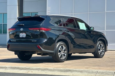2022 Toyota Highlander XLE