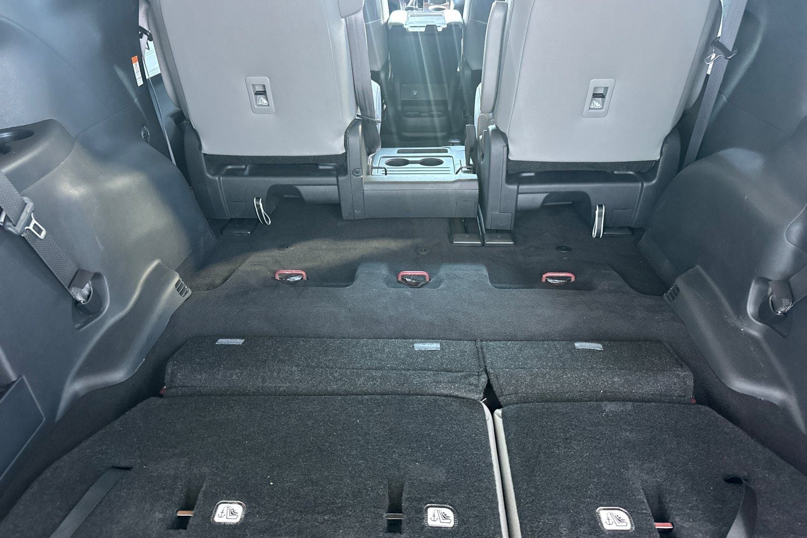 2025 Toyota Sienna XLE 8 Passenger