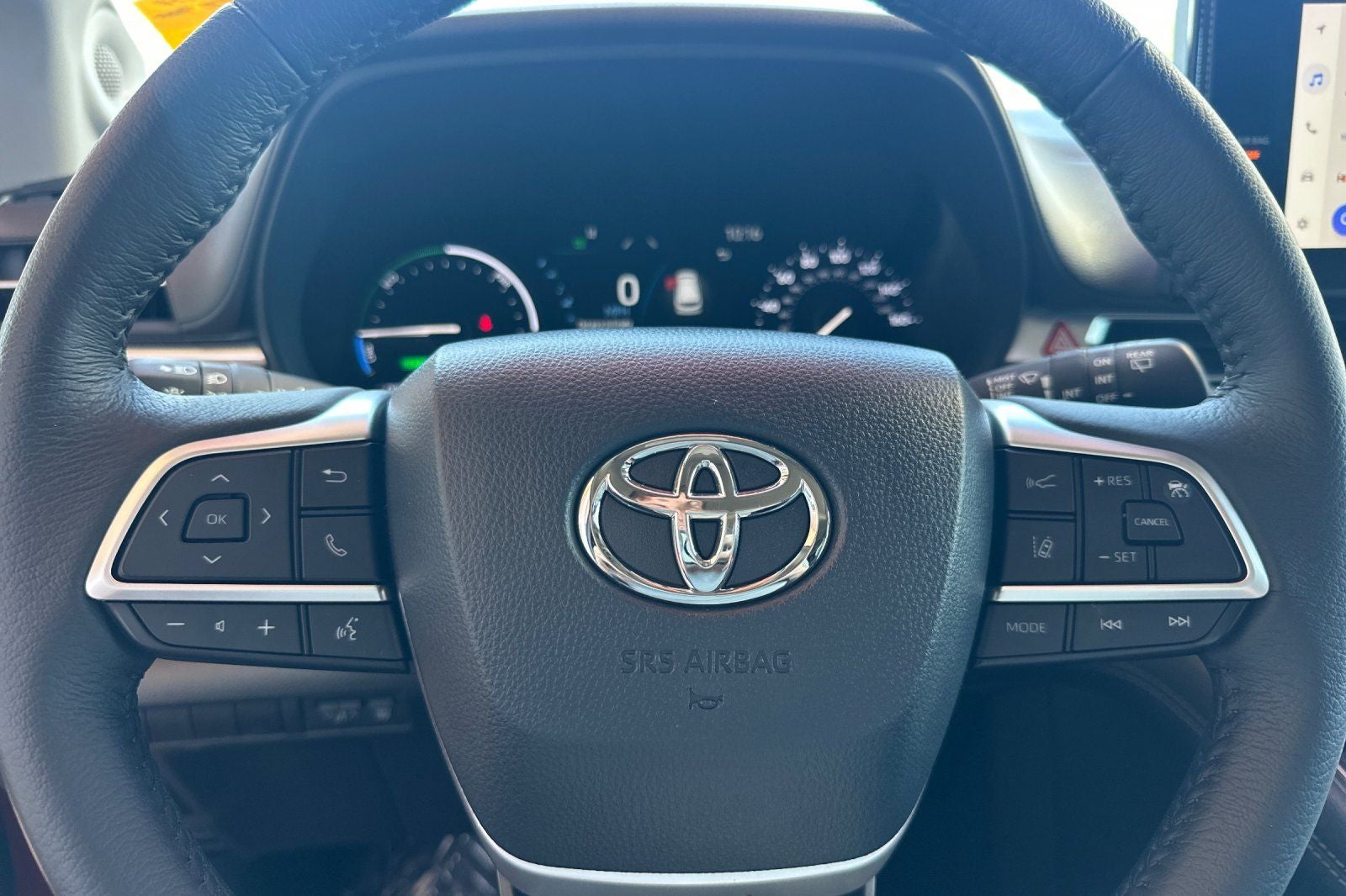 2025 Toyota Sienna XLE 8 Passenger