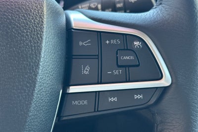 2025 Toyota Sienna XLE 8 Passenger