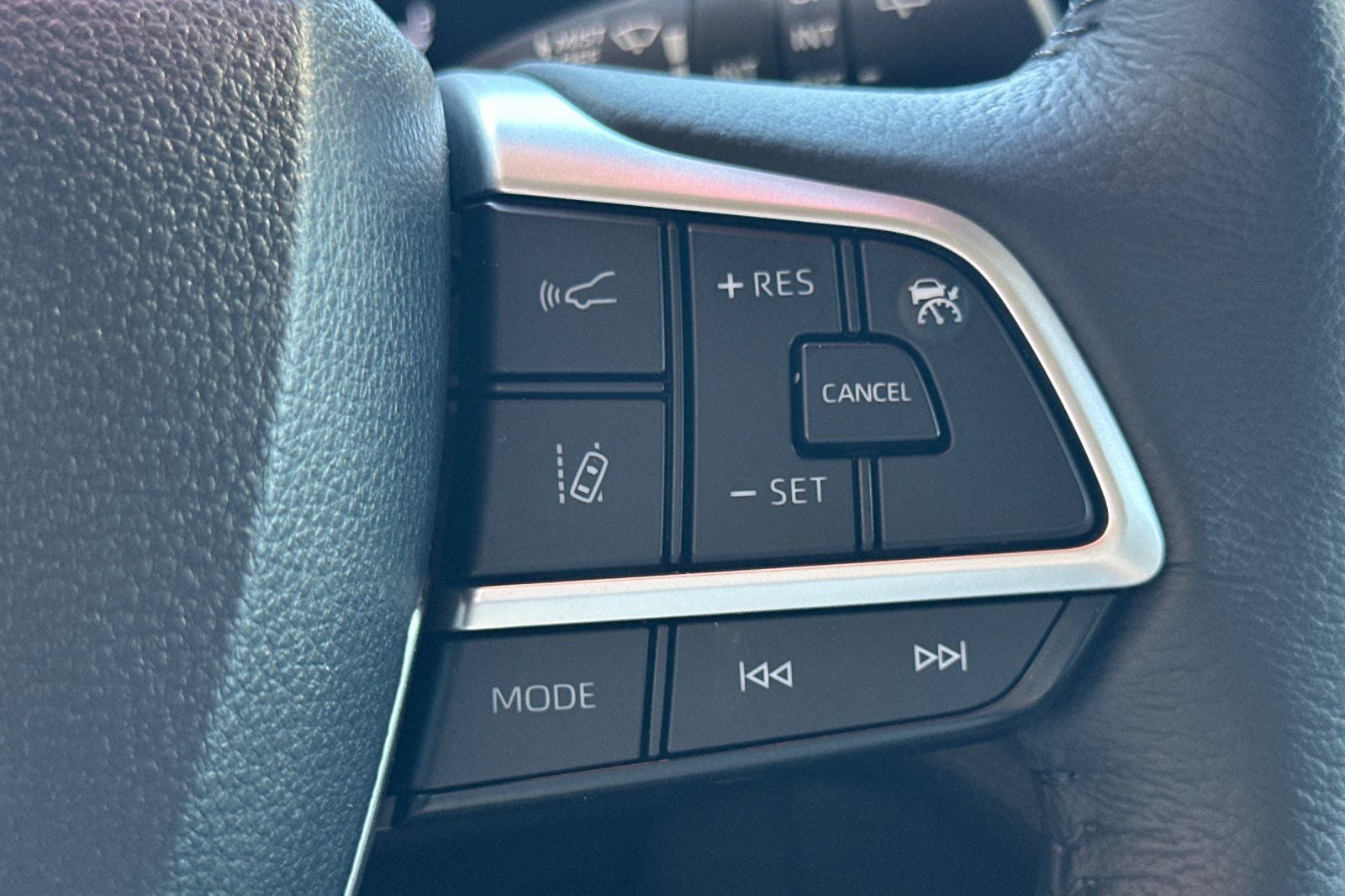 2025 Toyota Sienna XLE 8 Passenger