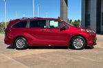 2025 Toyota Sienna XLE 8 Passenger