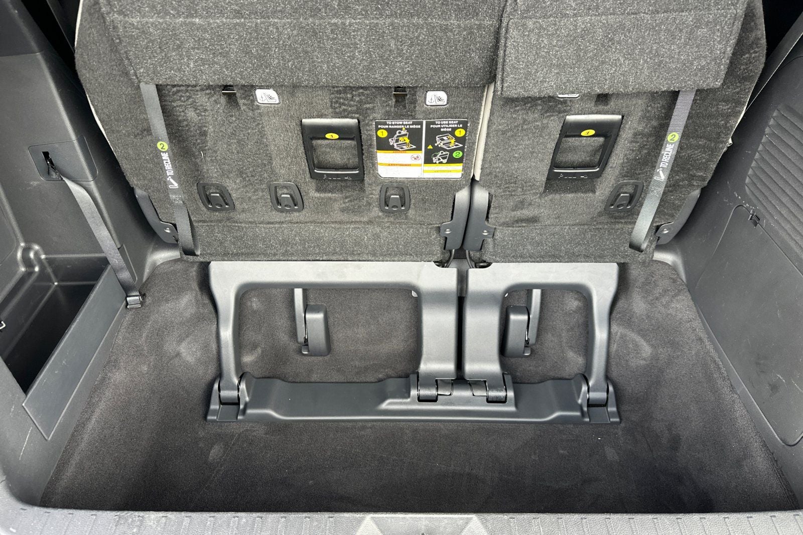 2025 Toyota Sienna XLE 8 Passenger