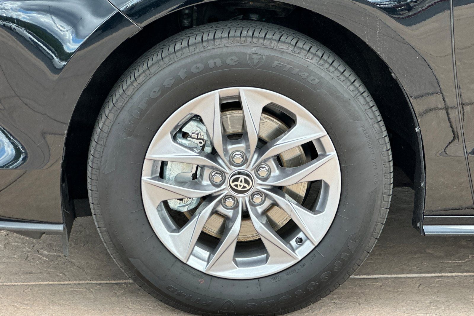 2025 Toyota Sienna XLE 8 Passenger