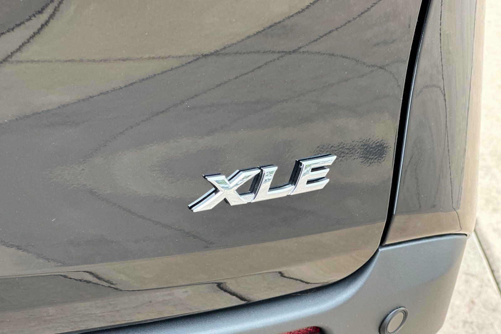 2025 Toyota Sienna XLE 8 Passenger