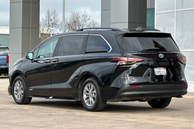2021 Toyota Sienna XLE 7 Passenger